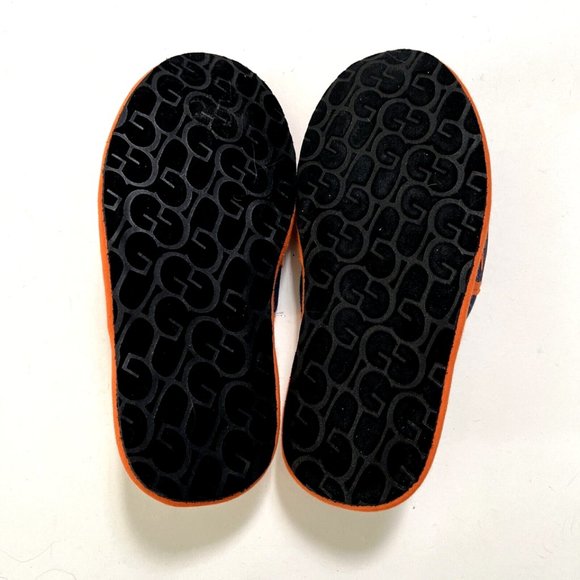NWOB UGG Scuff Graphic Band Logo Orange Slippers Classic Slip-On Size 8 Letters - Picture 7 of 7